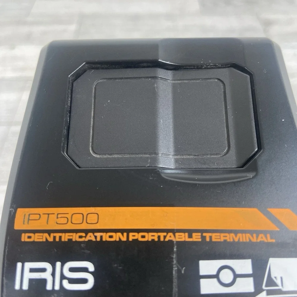 Identification Portable Terminal IPT500 With Cradle By Iris No Cords Read.